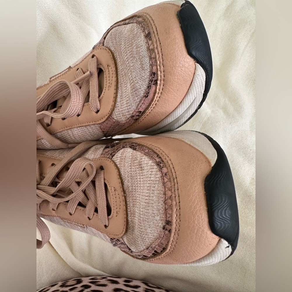 Skechers  Snake Skin ArchFit Stretch Rose Pink Shoes Women Size 7.5 - Picture 5 of 10